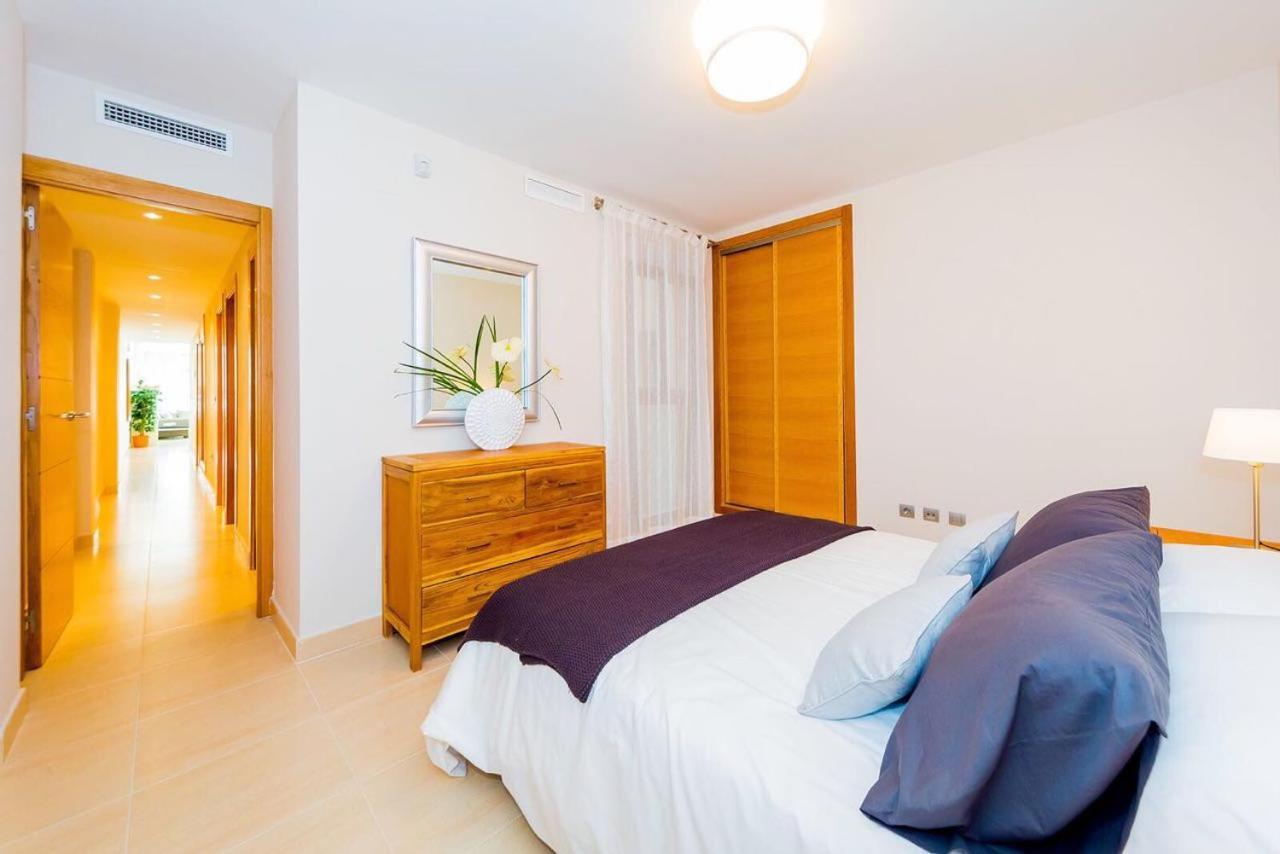 Шикарная Квартира На Первой Линии -Luxury Apartment On The First Line Sea Torrevieja Esterno foto