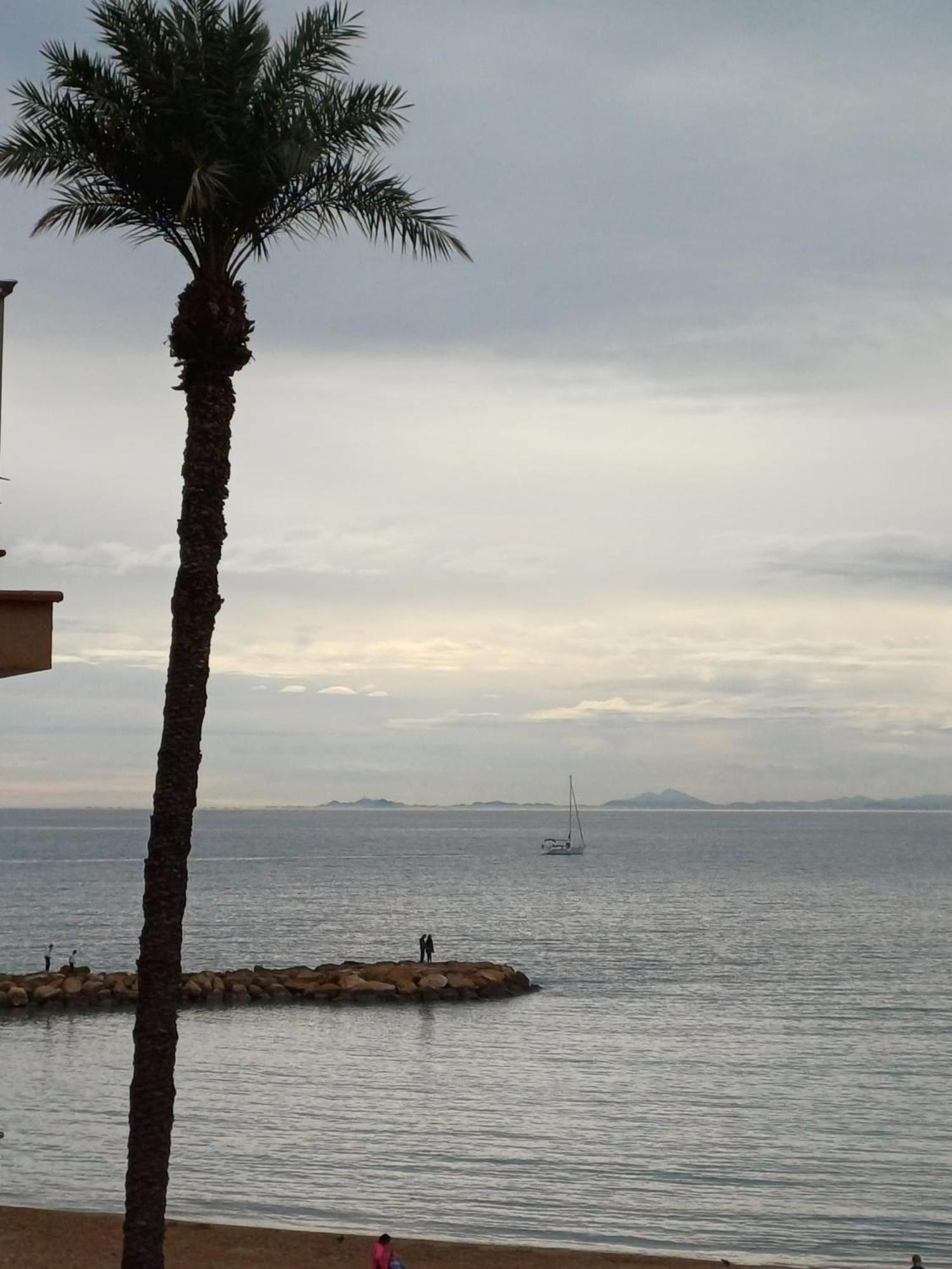 Шикарная Квартира На Первой Линии -Luxury Apartment On The First Line Sea Torrevieja Esterno foto